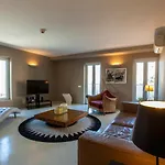 Pateo Lisbon Lounge Suites